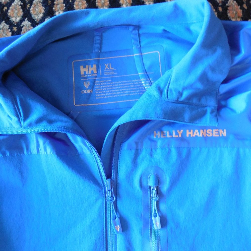 Helly Hanson